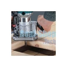 Фрезер Makita RT0702C 710Вт 30000об/мин макс.ход:35мм