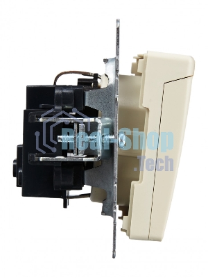 Розетка 1-местная IEK BRITE РСбш10-3-БрКр (BR-R16-16-K10) с заземлением, с защитными шторками и крышкой, 16А, IP20, бежевый