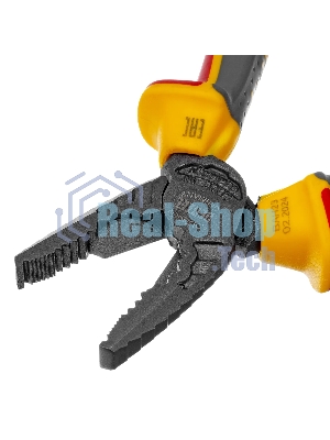 Плоскогубцы комбинированные Denzel диэлектрические трехкомпонентные рукоятки до 1000 В, 180 мм