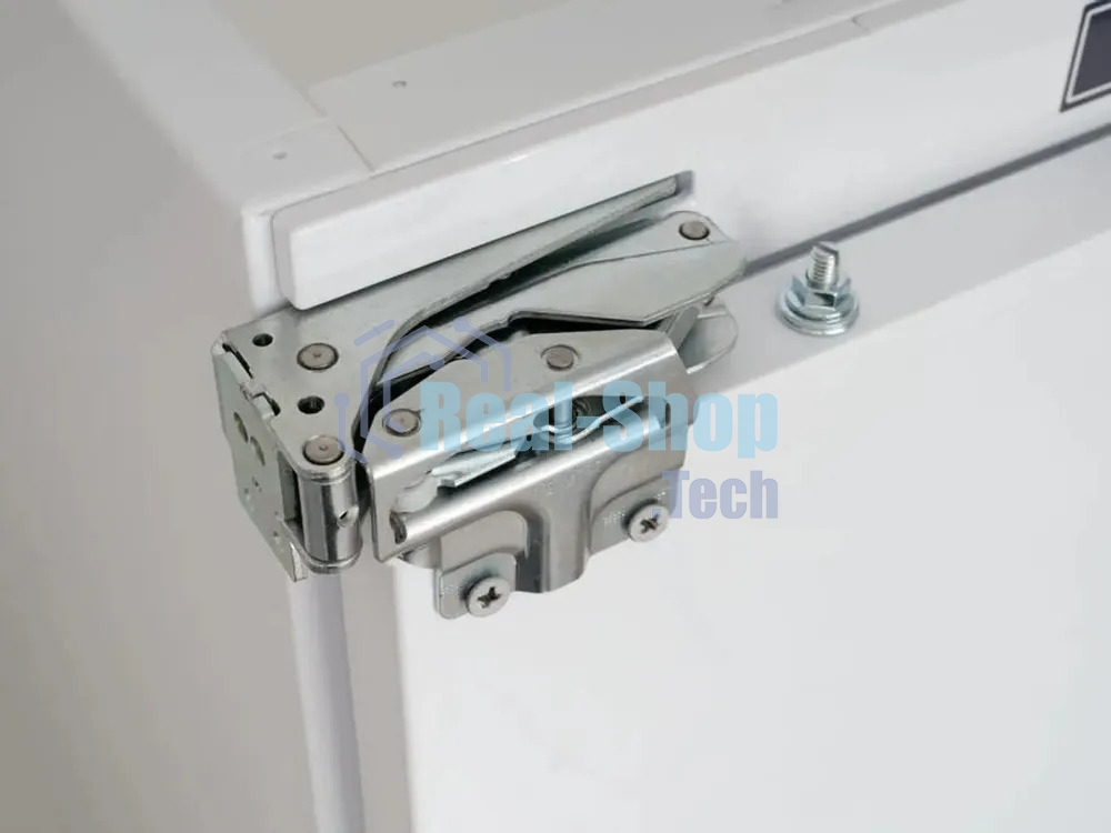 Встраиваемая морозильная камера Schaub Lorenz SL FE225WE, 197л, No Frost, 41 дБ, жеское крепление, электронное управление, Габариты (ШxГxВ), см: 54x54,5x177