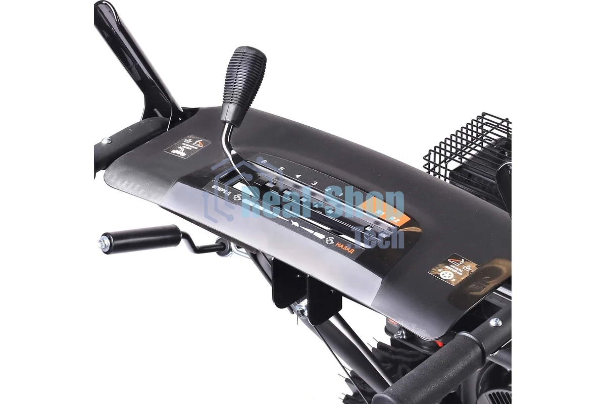 Снегоуборщик PATRIOT PS 707 E, Двигатель 7л.с до -25 °С; 212 сс; Стартер ручной/220V; LED-фара, Панель c увеличенным диапазоном скоростей 6 вперед/2 назад; Ширина ковша 610мм +100(26