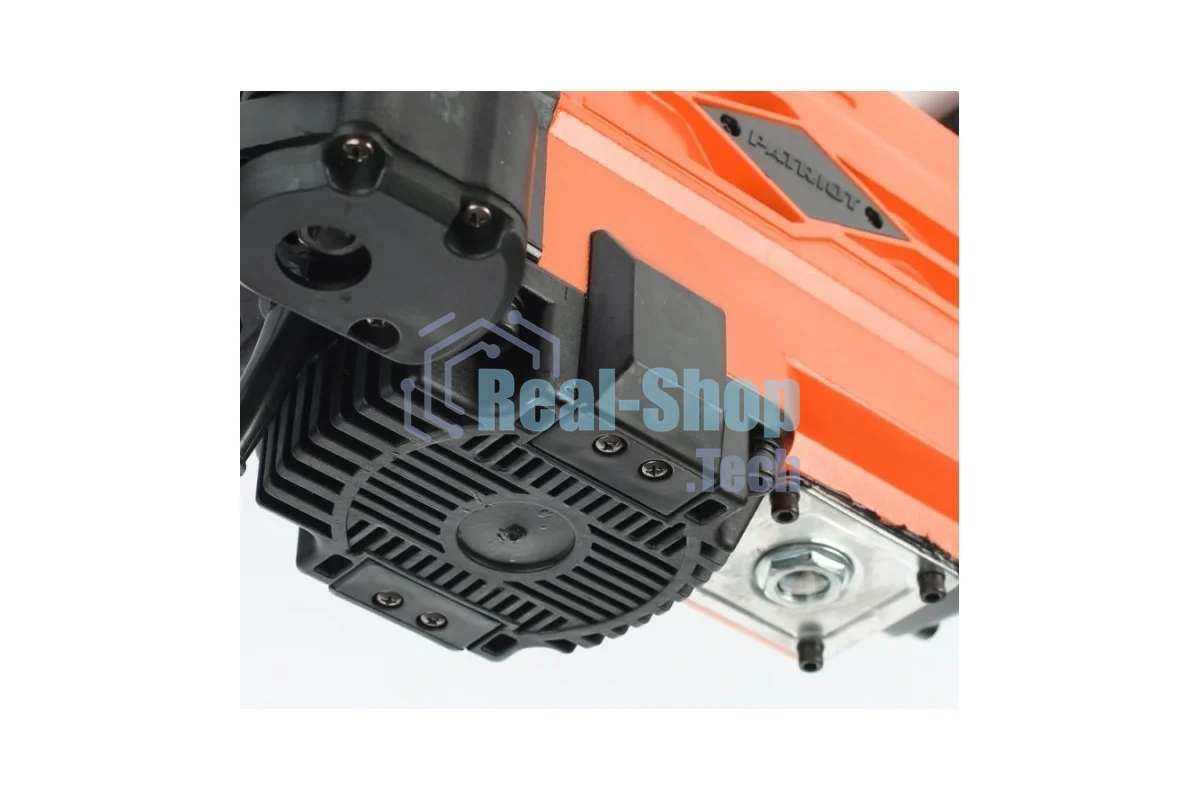 Отбойный молоток PATRIOT DB 560, мощность 1800Вт, энергия удара 45 Дж, 1500 уд./мин., 2 зубила в ком, шт