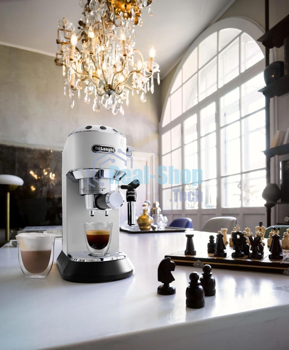 Кофеварка эспрессо DeLonghi EC685.W белый, исп. кофе - молотый/чалды, 1.1 л, 1350 Вт, 15 бар