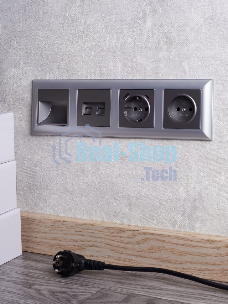 Рамка 4-местная IEK BRITE РУ-4-Бр DECOR 3D-форма алюминий