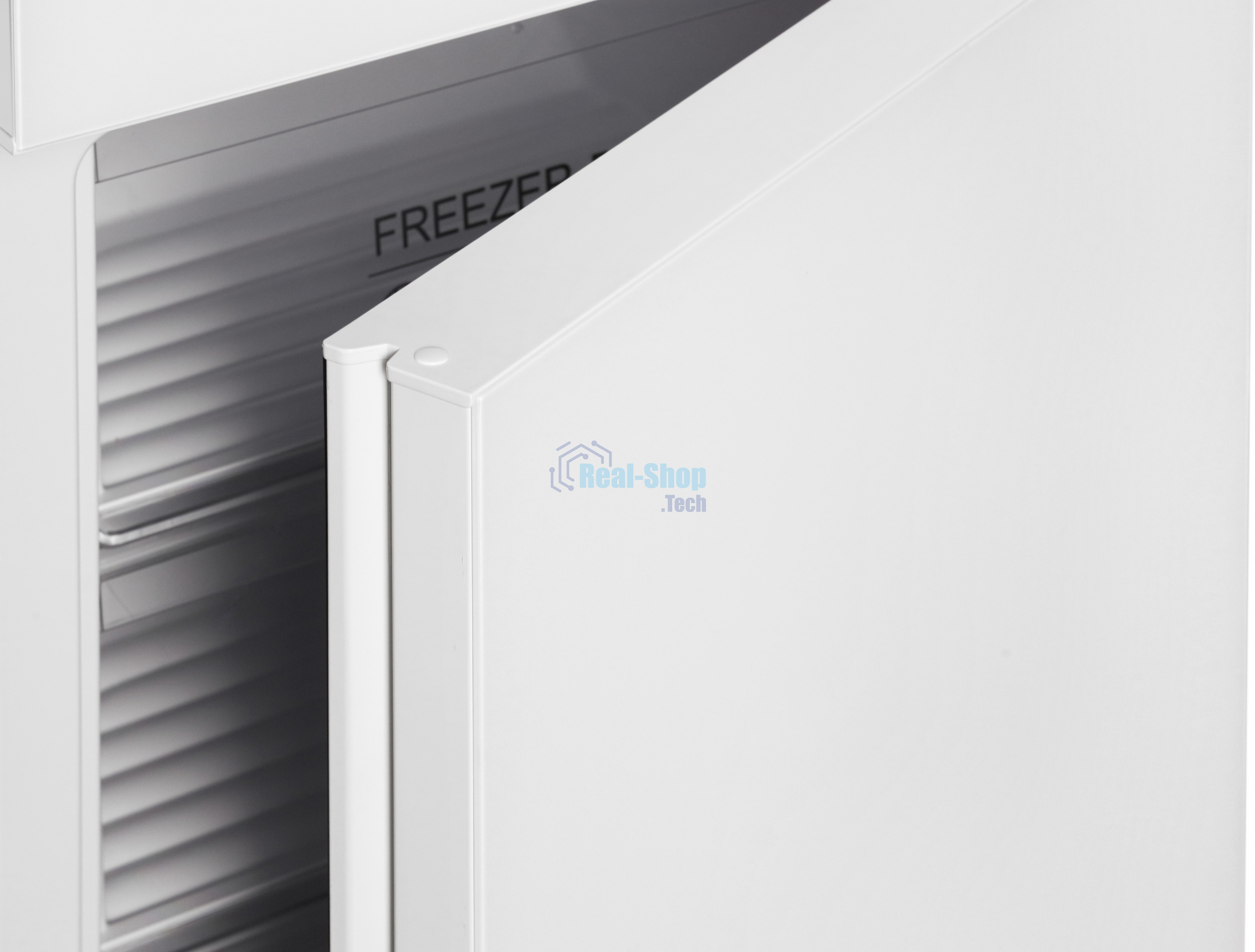 Холодильник Nordfrost RFC 390D NFGW белое матовое стекло двухкамерный 240/95л морозилка снизу