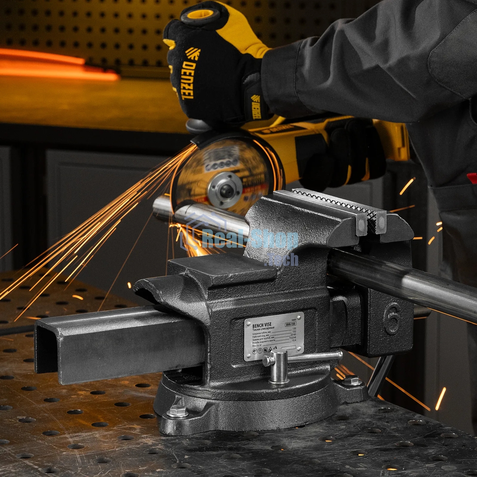 Тиски слесарные Denzel BVH-150 150 мм, поворотные, стальная направляющая, с наковальней