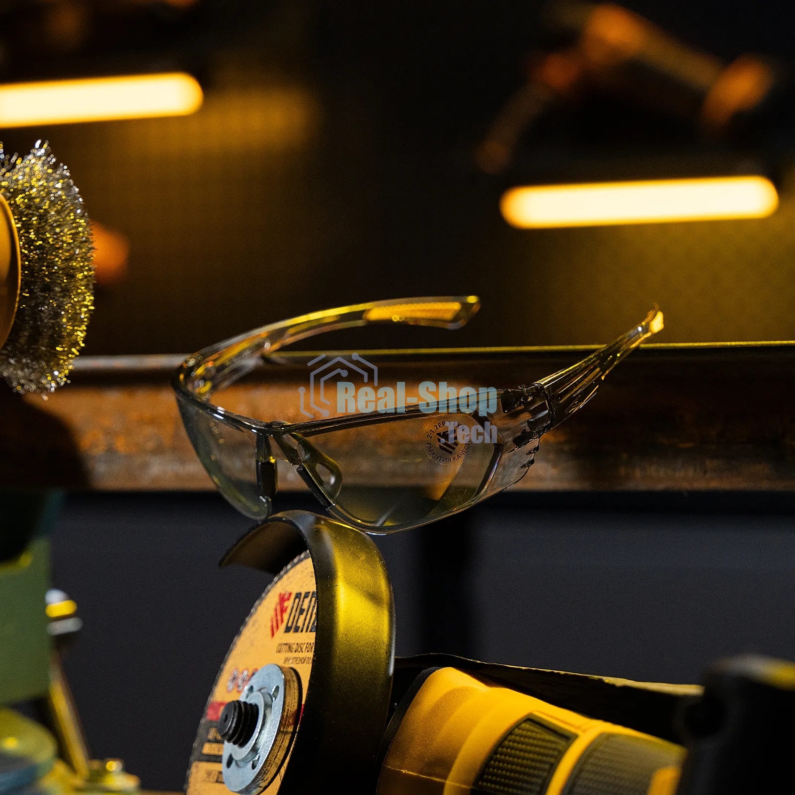 Очки защитные Denzel открытые, поликарбонатные, дымчатая линза