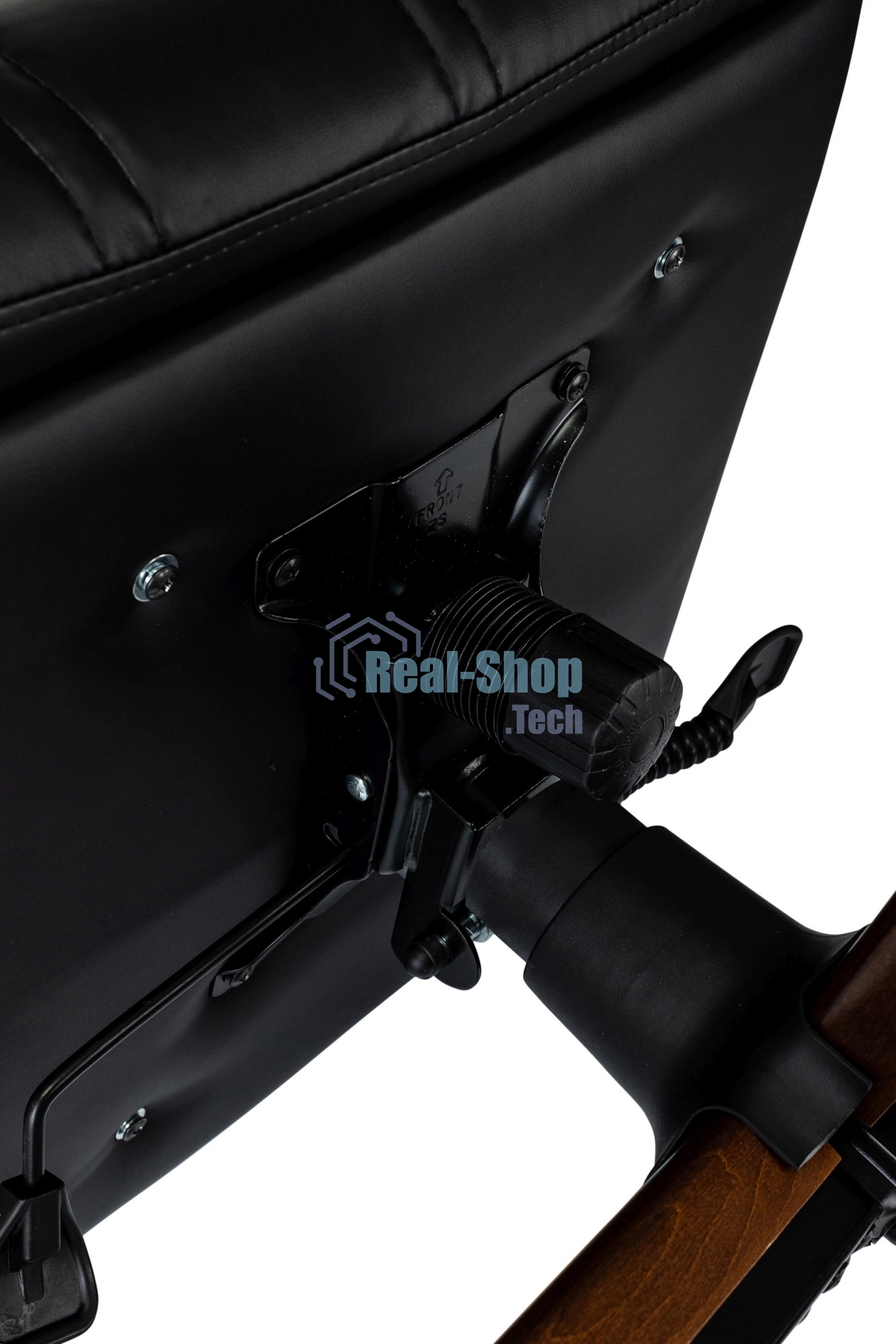 Кресло руководителя Бюрократ T-9932W-LOW-Eco черный, эко.кожа, низк.спин. крестов. металл/дерево