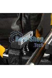 Тиски слесарные Denzel BVH-100 100 мм, поворотные, стальная направляющая, с наковальней