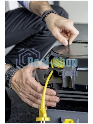 Пылесос Karcher T 10/1 серый/черный, 585 Вт, уборка сухая, пылесборник мешок/контейнер 10 л