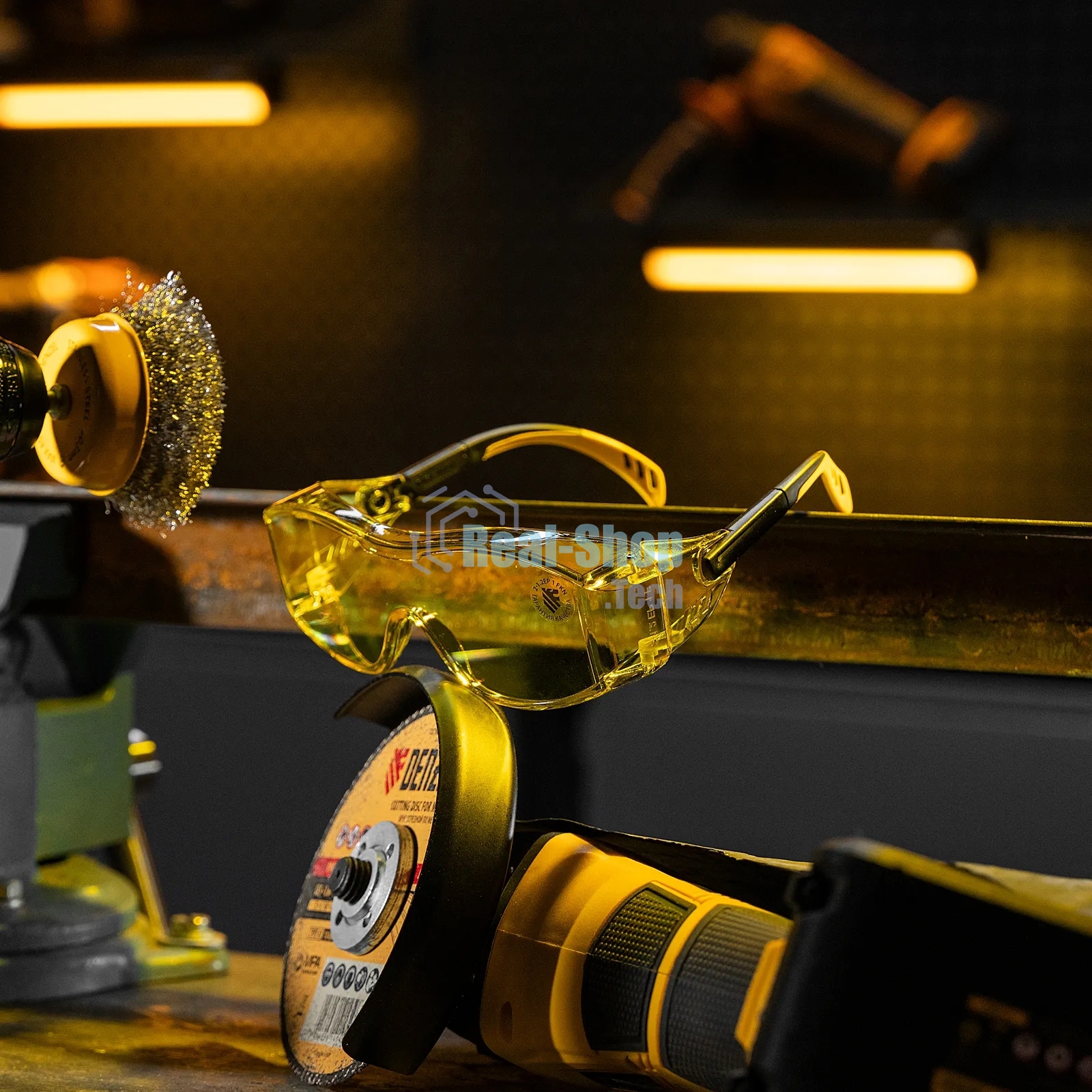 Очки защитные открытые Denzel поликарбонатные, увеличенная желтая линза, регулируемые дужки