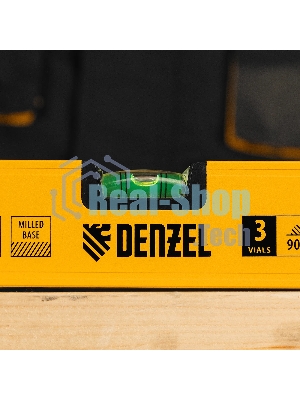 Уровень алюминиевый Denzel магнит., фрезерованный, 3 глазка (1 зеркал.), 0,5 мм/м, 800 мм
