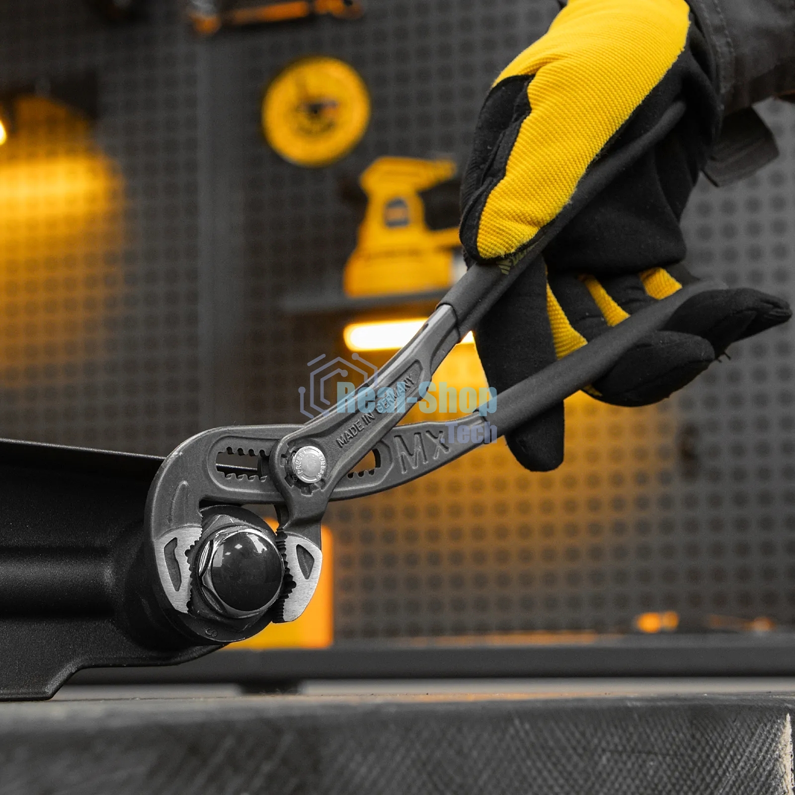 Клещи переставные Denzel кнопочный механизм, обливные рукоятки, 250 мм