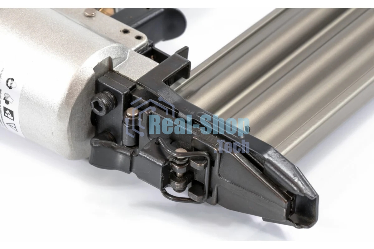 Степлер пневматический Matrix для гвоздей от 10 до 50мм