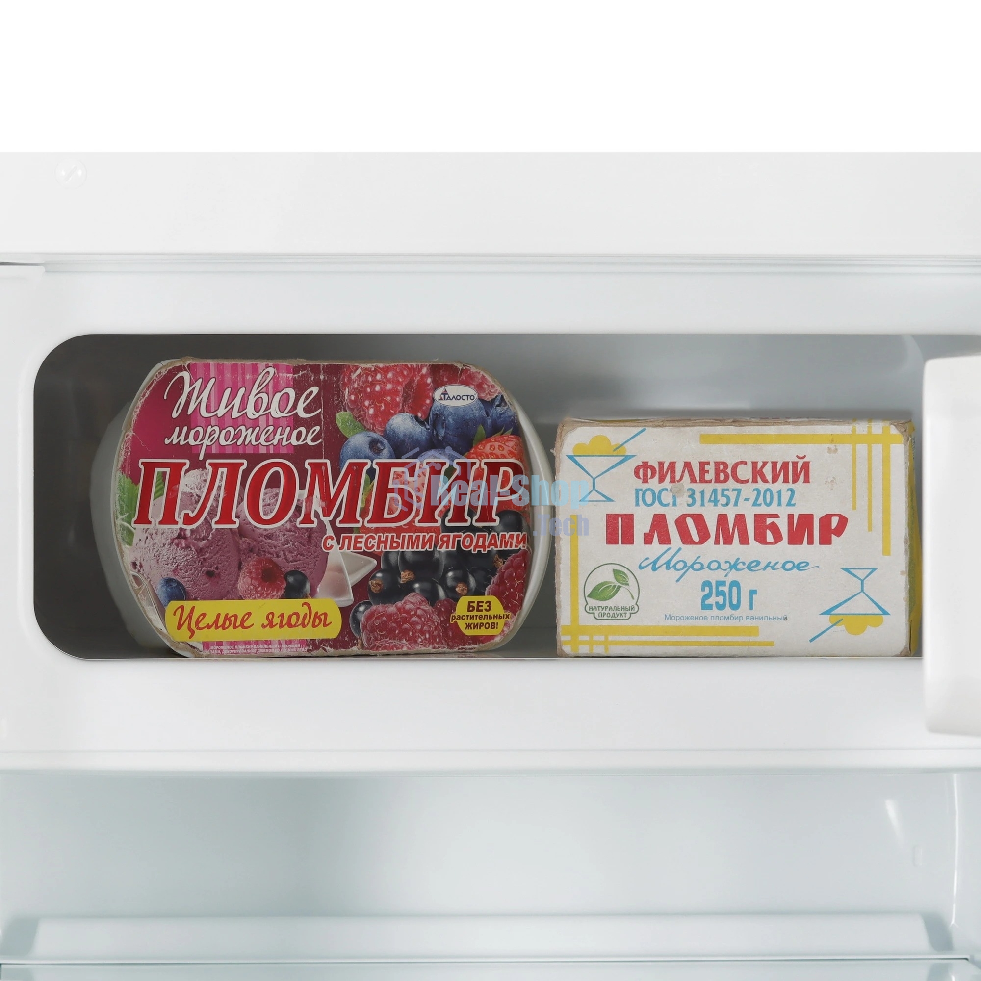 Встраиваемый холодильник Electrolux LFB3AE82R c МК, объем МК 16 л, полезный объем холодильника 94 л, механическое управление, В=82см, Ш=56 см, статическая система, крепление дверцы на направляющих, класс энергопотребления - А++.