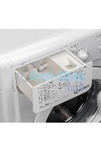 Стиральная машина Indesit IWSC 6105 белый, загрузка фронтальная 6 кг, 1000 об/мин., класс: А