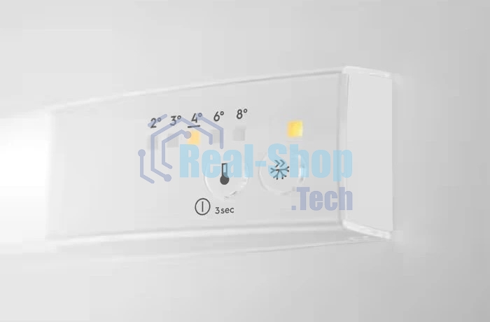 Встраиваемый холодильник Electrolux LFB3AE82R c МК, объем МК 16 л, полезный объем холодильника 94 л, механическое управление, В=82см, Ш=56 см, статическая система, крепление дверцы на направляющих, класс энергопотребления - А++.