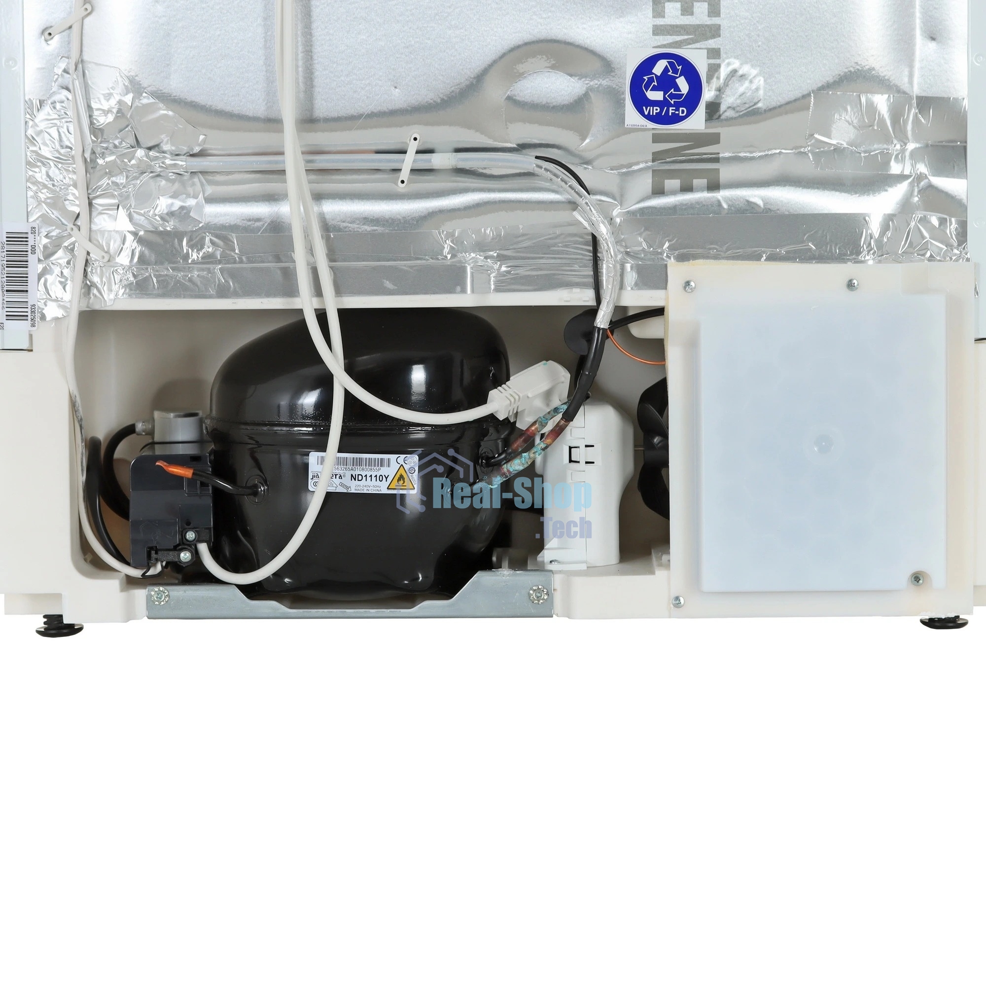Встраиваемый холодильник Electrolux LFB3AE82R c МК, объем МК 16 л, полезный объем холодильника 94 л, механическое управление, В=82см, Ш=56 см, статическая система, крепление дверцы на направляющих, класс энергопотребления - А++.