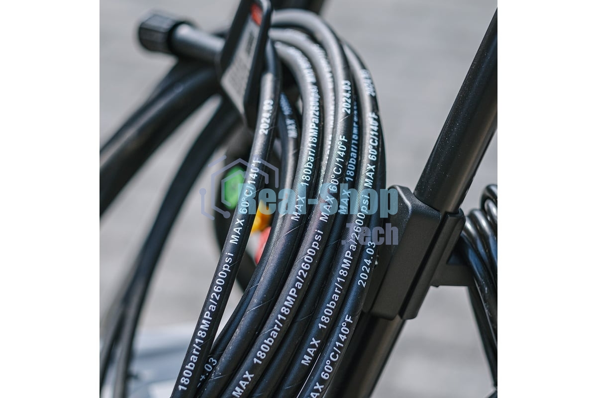 Мойка высокого давления Bort KEX-2800 2500 Вт, максимальное давление 125 бар, рабочее давление 105 бар, 12 л/мин, 23 кг, набор аксессуаров 10шт