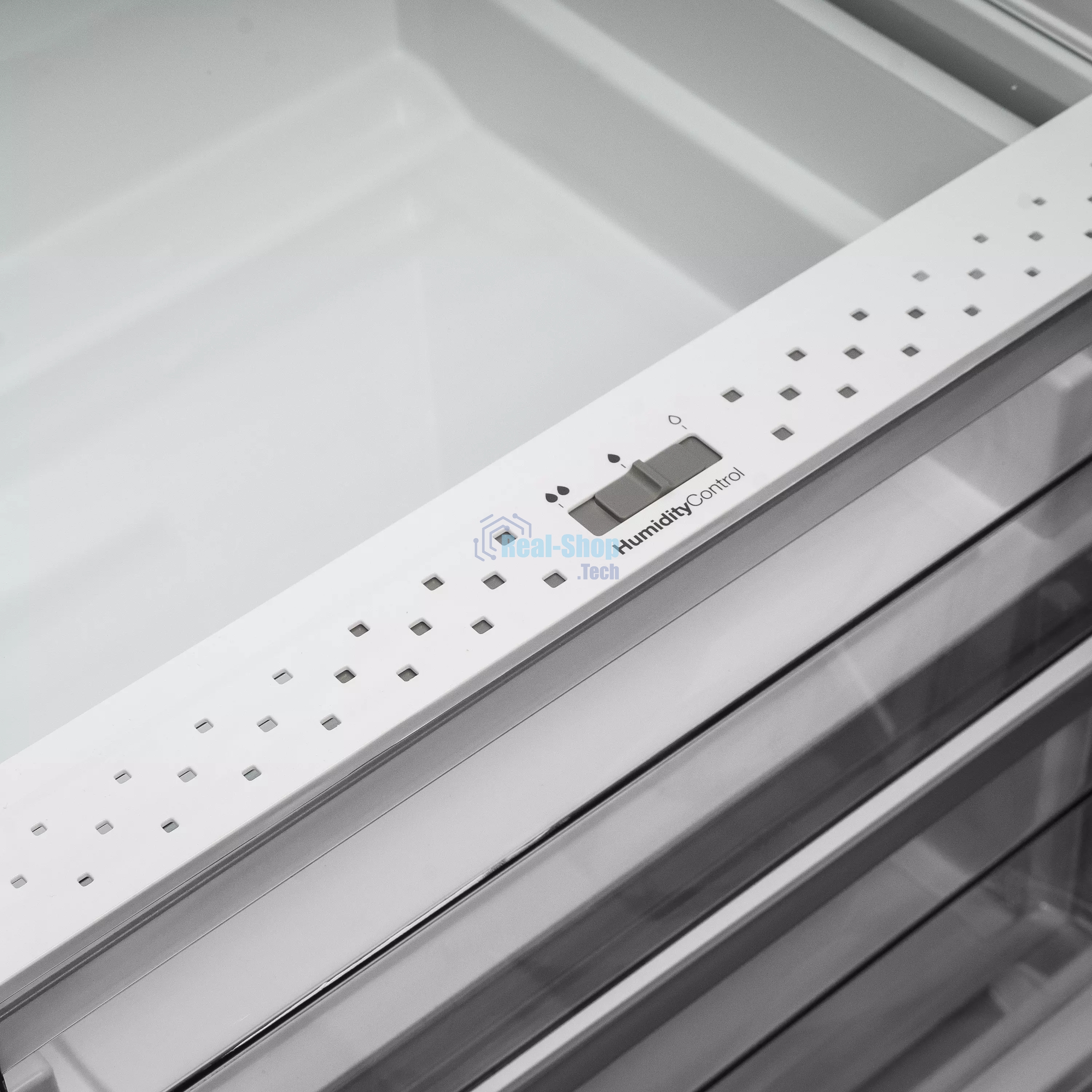 Встраиваемый холодильник DeLonghi DLI 17SE MARCO