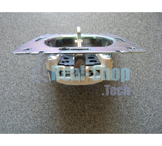 Механизм розетки 1-м СП Valena 2К+З с заземл. нем. станд. белый (DIY-упак.) Legrand 694280