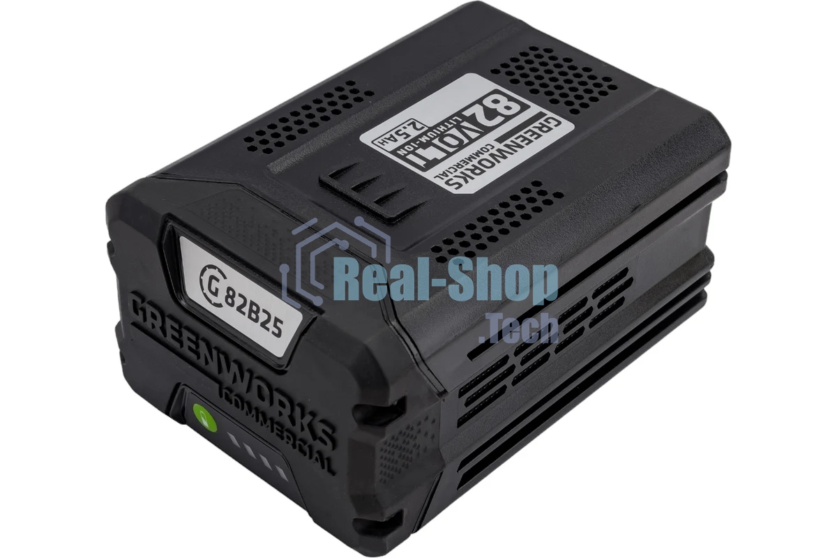 Аккумулятор GreenWorks G82B2, 82V, 2,5 А.ч (2914907) - это литий ионная (Li-ion) батарея, силой тока 2,5 ампер/час и выполненная по самым передовым технологиям. Применяется в линейке всех устройств Greenworks 82V Commercial. Аккумулятор состоит из ячеек производства японской компании LG. Ячейки этого производителя обладают самыми высокими показателями по емкости и выдаваемому напряжению, и относятся к классу A++. Батарея снабжена специальной платой управления, благодаря которой ячейки заряжаются и разряжаются равномерно и одновременно, что значительно продлевает срок жизни аккумулятора (среднее время 7 лет), а также отсутствует эффект потери мощности инструмента при разряде. Для надежной работы аккумулятор снабжен чипом, который защищает его от перезаряда, перегрева и глубокого разряда.Благодаря высокотехнологичным ячейкам, плате управления и защитному чипу, аккумулятор обладает долгим сроком службы - до 2000 циклов заряда-разряда. Корпус - ударопрочный