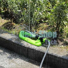 Дождеватель-разбрызгиватель осциллирующий веерный Deli DL581303 17 латунных сопел, площадь орошения до 350кв.м, плавная регулировка расстояния распыления, диаметр шланга 3/4