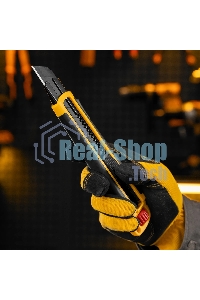 Нож Denzel 25 мм, сменное лезвие, SK4, корпус из ABS + TPR, торцевой зажим