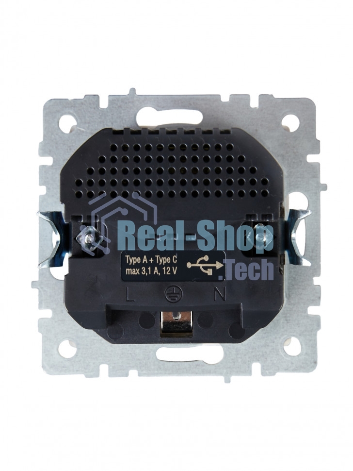 Розетка 1-местная IEK BRITE РЮш11-1-БрКр (BR-R14-16-U22-018-K10) с заземлением, с защитными шторками, 16А, с USB A+C 18 Вт, бежевый