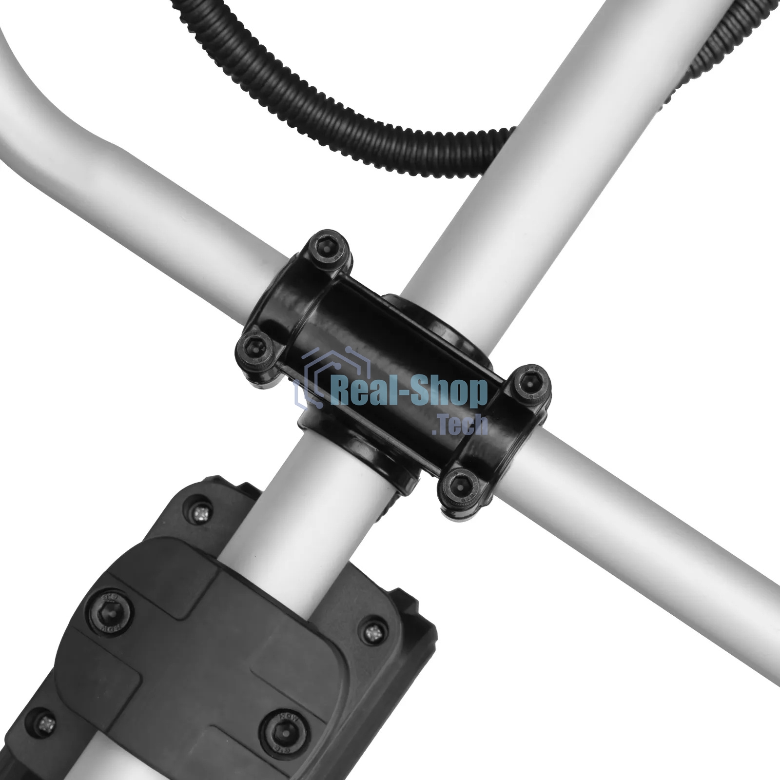 Триммер бензиновый Denzel DT-43E, 43 см3, неразъемная штанга, электростартер, состоит из 2 частей