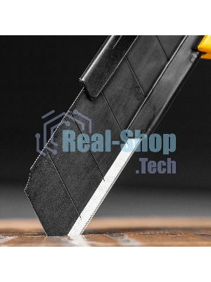 Нож Denzel 18 мм, сменное лезвие, SK4, корпус из цинкового сплава + TPR, торцевой зажим