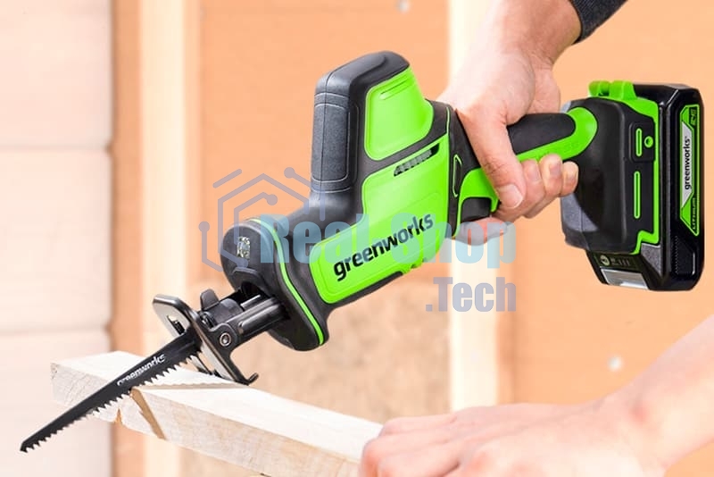 Пила сабельная аккумуляторная GreenWorks GPT-CRS-25, 24V, бесщеточная, без АКБ и ЗУ (1200507)