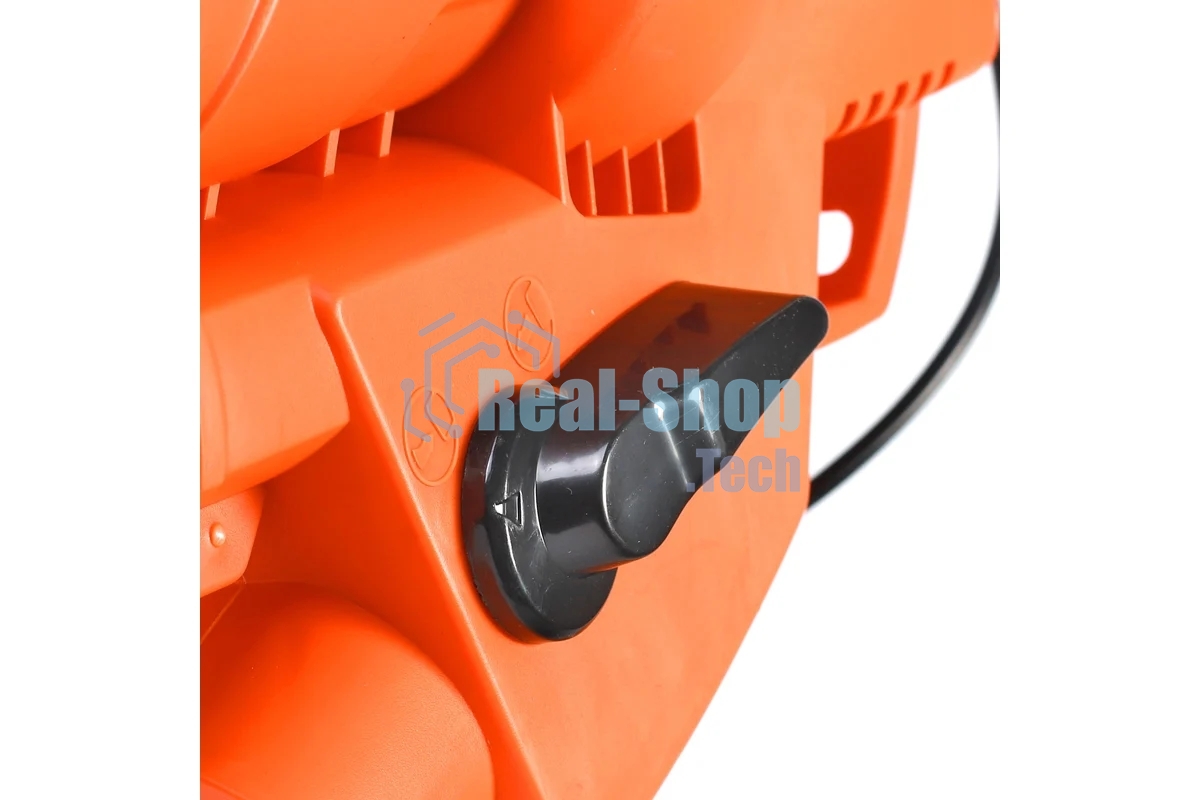 Воздуходувки, Садовые пылесосы PATRIOT PT BV2000E 755302451 Пылесос садовый Двигатель: 220 Вольт; Мощность двигателя: 2 кВт.; Скорость потока: 75 м/с; Вес: 4 кг