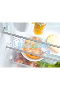 Холодильник Liebherr CUE 3331-26 001 белый двухкамерный 212/84л морозилка снизу