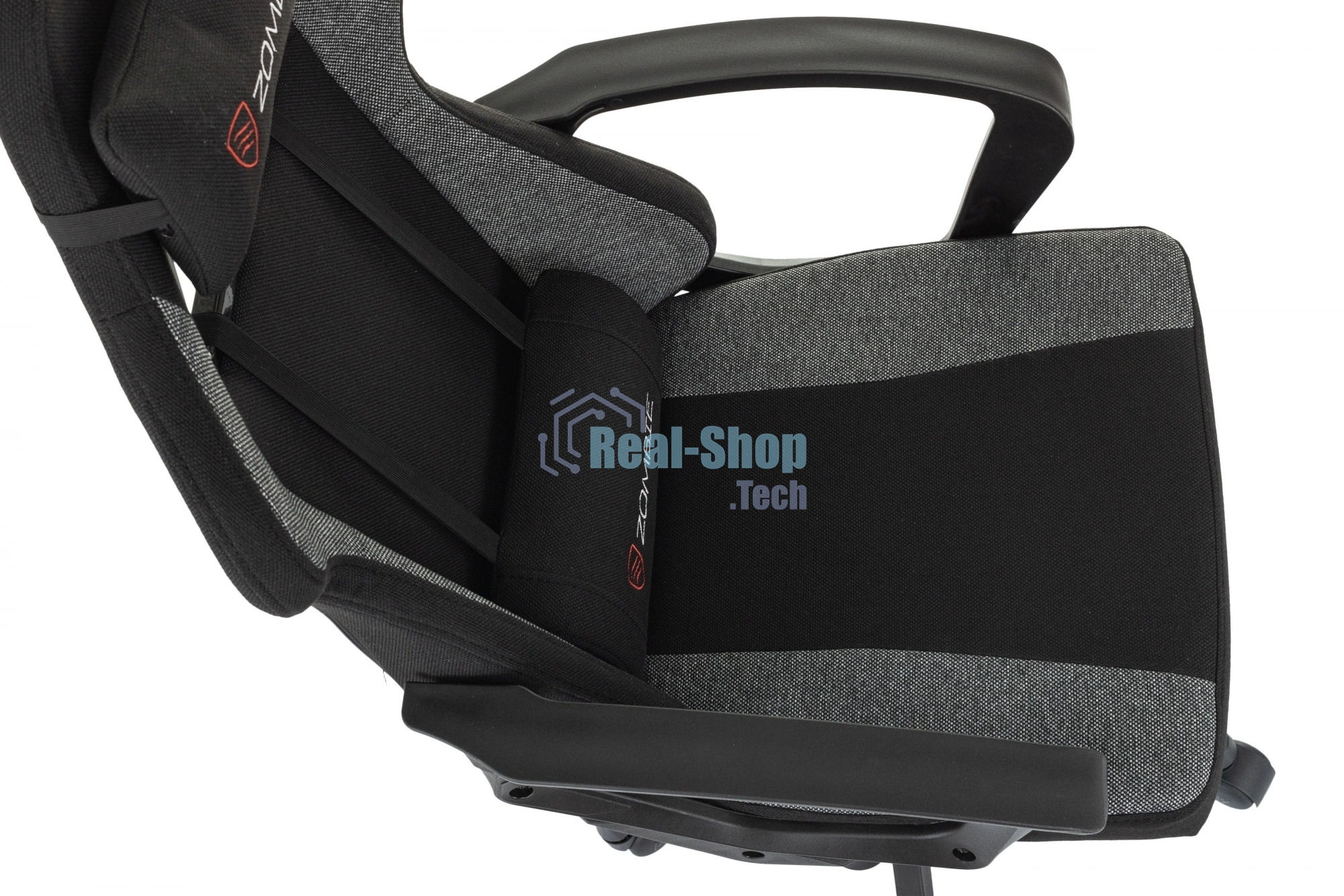 Кресло игровое Zombie Carry черный/серый, крестов. пластик