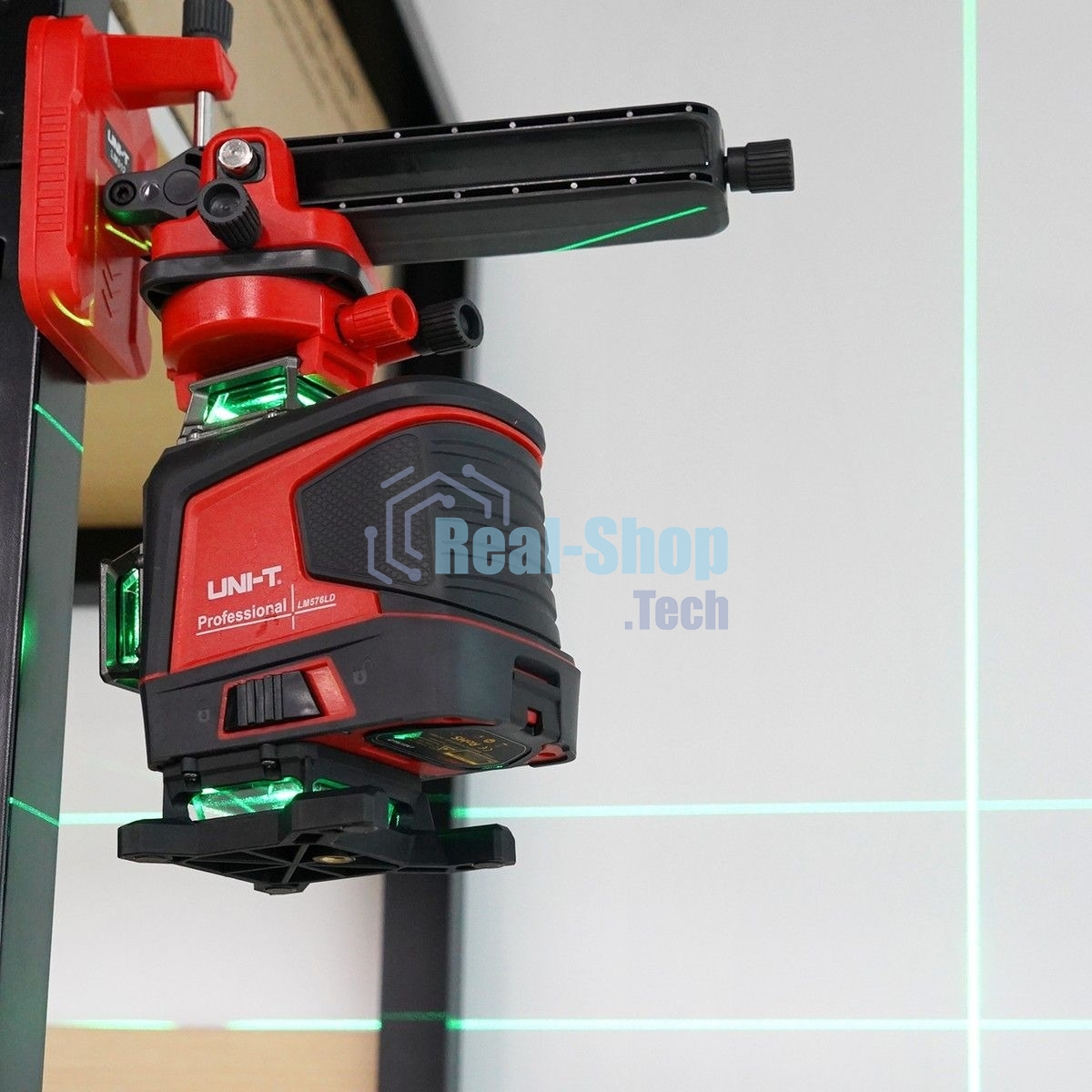 Лазерный нивелир UNI-T LM576LD 3D 16 линий, Osram зеленый свет, рабочее расстояние 30 м