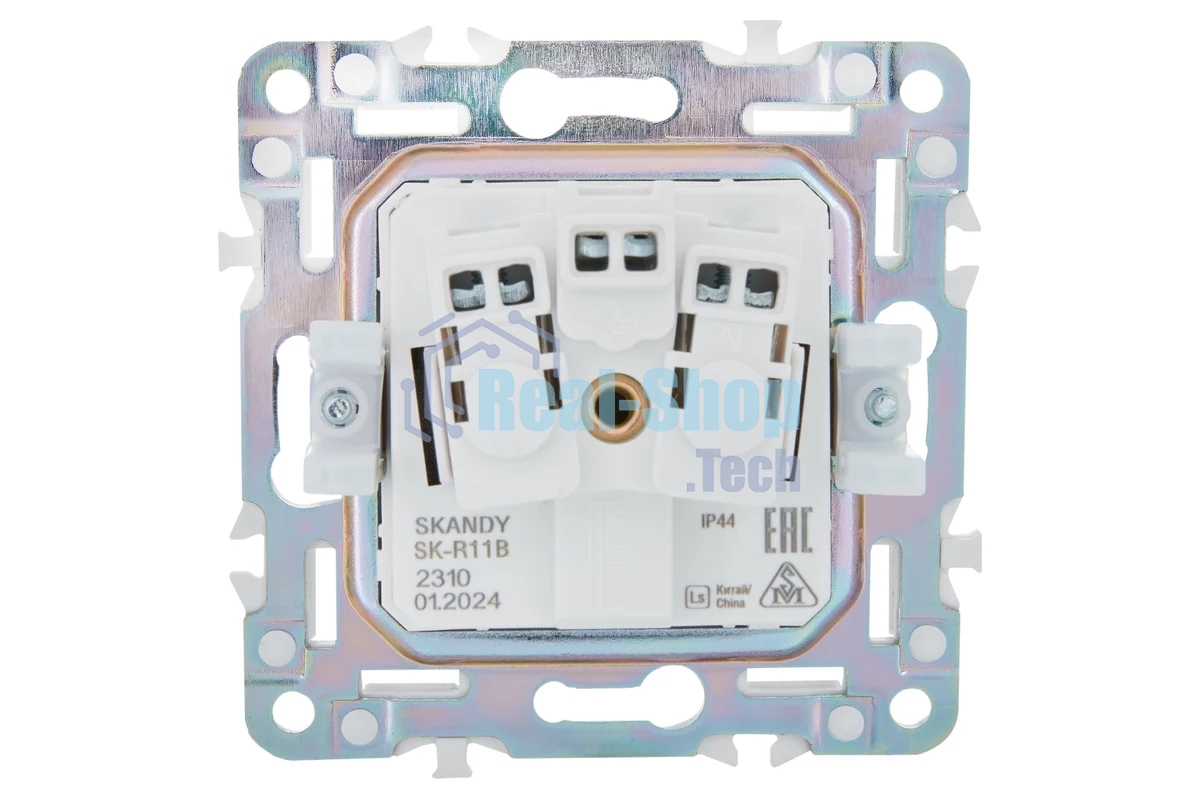 Розетка 1-местная IEK SKANDY SK-R11B (SK-R16-16-44-K10) с заземлением, с защитными шторками и крышкой 16А IP44, бежевый