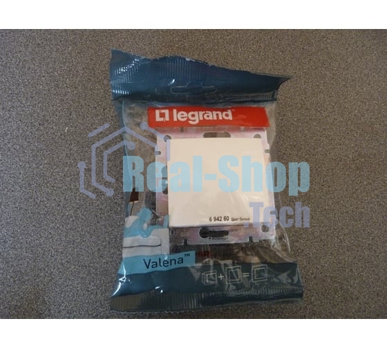 Выключатель Legrand 774401 Valena одноклавишный 10А белый