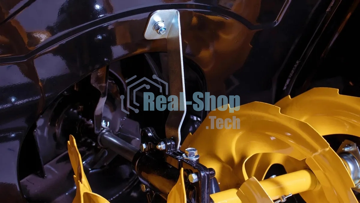 Снегоуборщик бензиновый Champion SnowLine PNST661 6.5л.с.