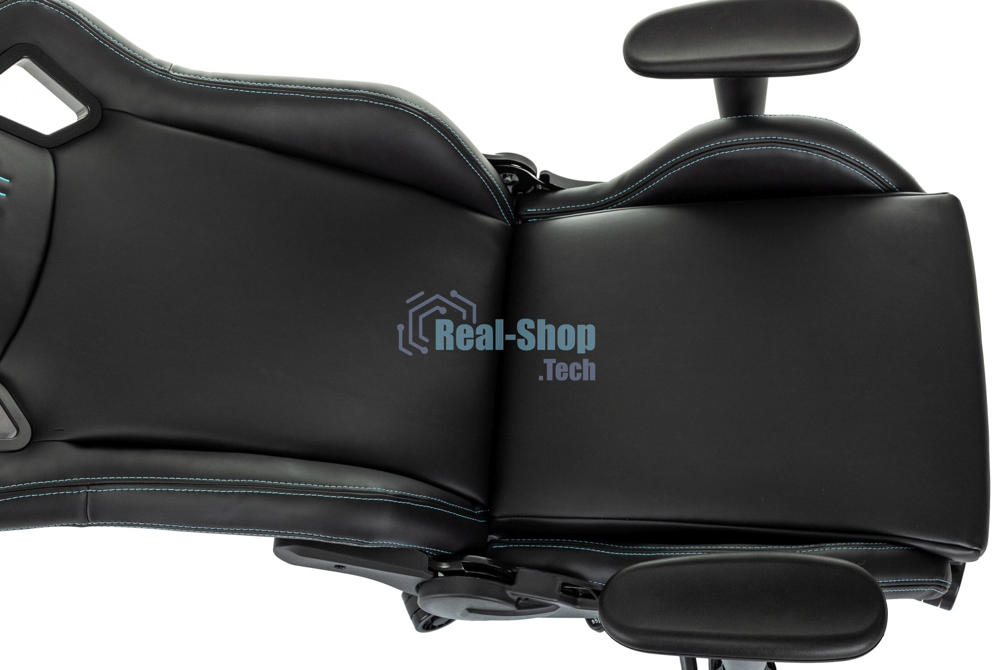 Кресло игровое Knight Outrid Smile черный эко.кожа крестов. пластик