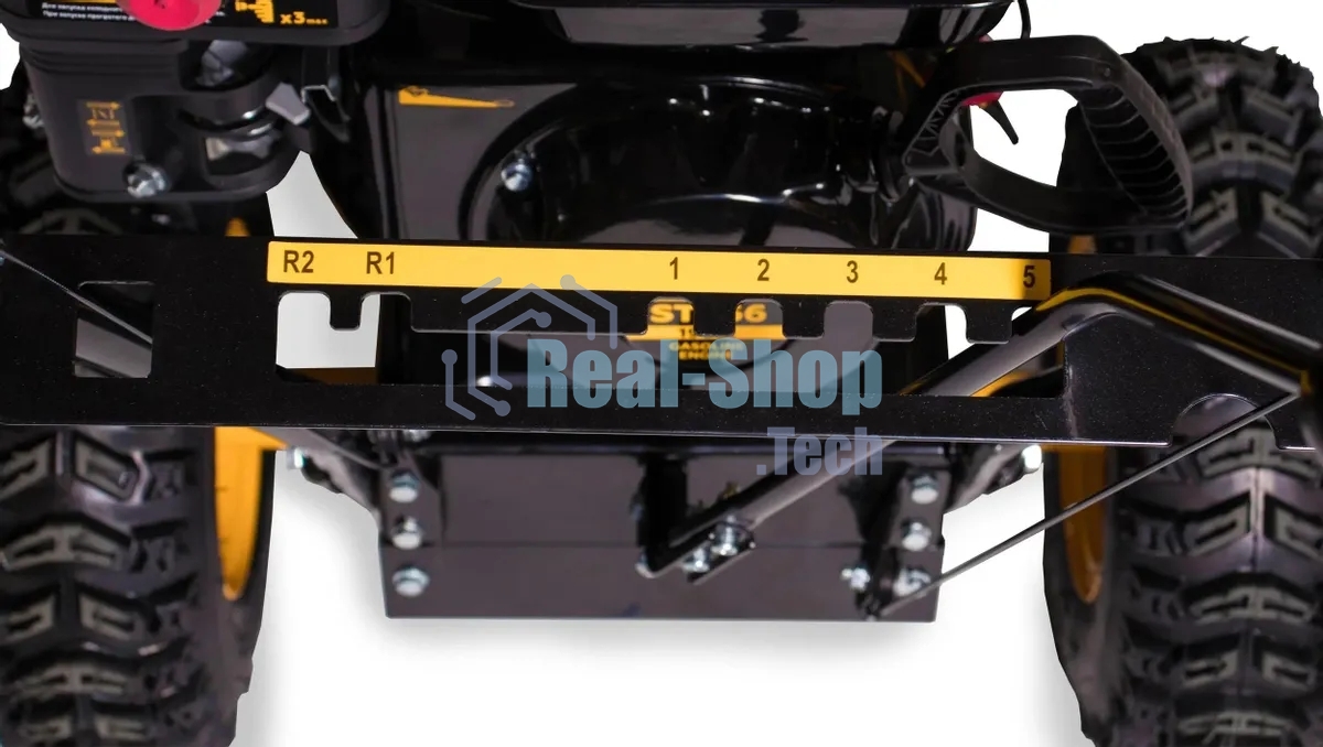 Снегоуборщик бензиновый Champion SnowLine PNST656 6.5л.с.