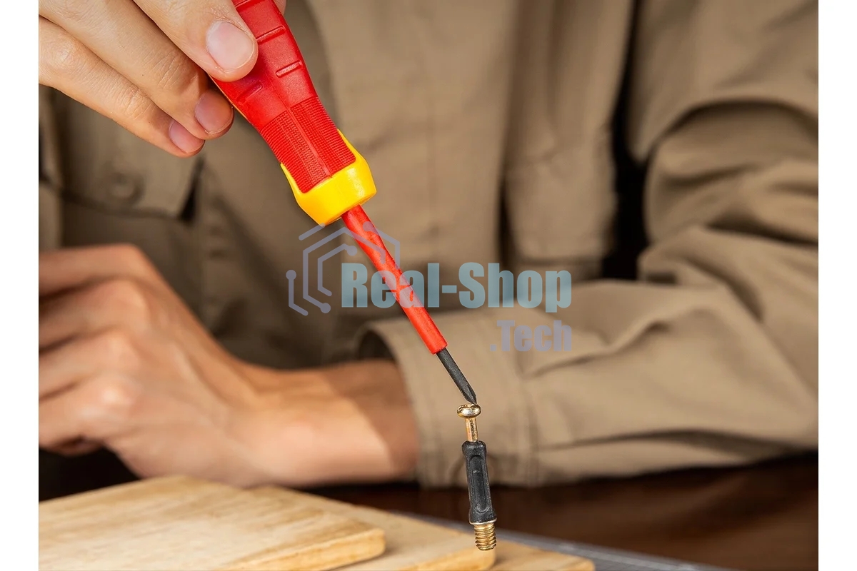 Диэлектрическая крестовая отвертка Deli DL513060 PH0х60 мм сталь Cr-V, сертификат VDE для работ под напряжением до 1000 В