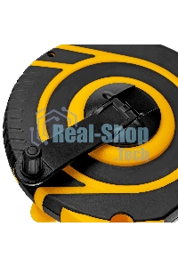 Рулетка геодезическая Denzel 30 м х 15 мм, закрытый корпус, фиберглассовая лента