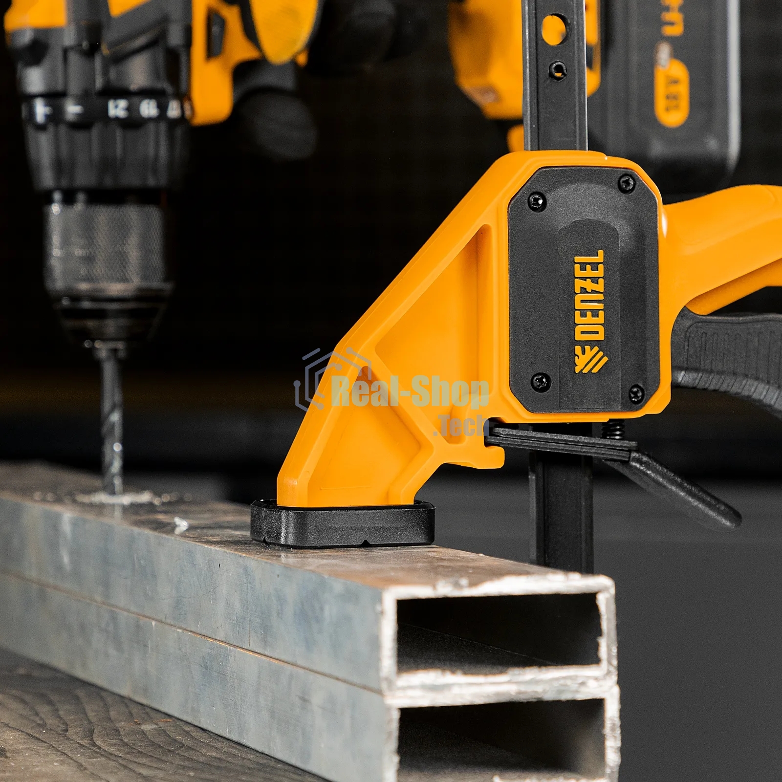 Струбцина Denzel F-образная, быстрозажимная, 150 х 80 мм, усиленный нейлоновый корпус