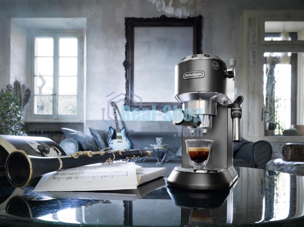 Кофеваркa рожковая DeLonghi EC 685 BK черный, исп. кофе - молотый/чалды, 1.1 л, 1350 Вт, 15 бар