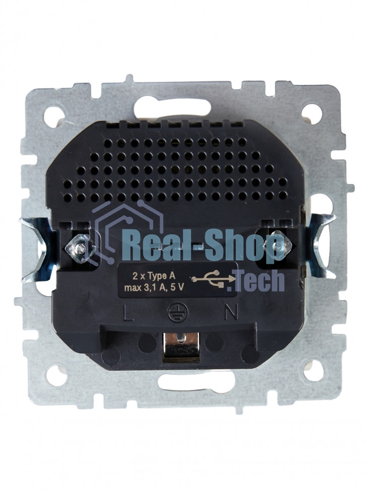 Розетка 1-местная IEK BRITE РЮш10-2-БрБ (BR-R14-16-U21-D31-K01) с заземлением, с защитными шторками, 16А, с USB A+A 5В 3,1А, белый