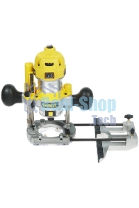 Фрезер DeWalt D26203. 900 Вт,16000-27000 об/мин,ход-55 мм