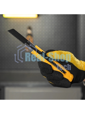 Нож Denzel 18 мм, сменное лезвие, SK4, метал. направляющая, клипса, нажимной фиксатор