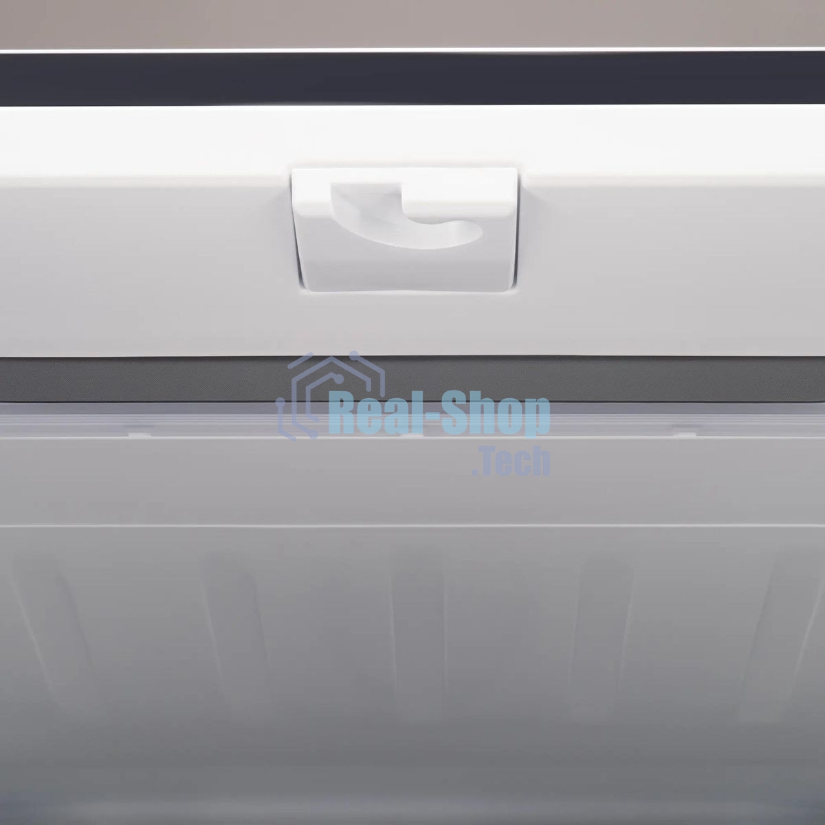 Холодильник Hyundai CM55043F черный стекло трехкамерный, 354/186, морозилка снизу, No Frost, Side by Side