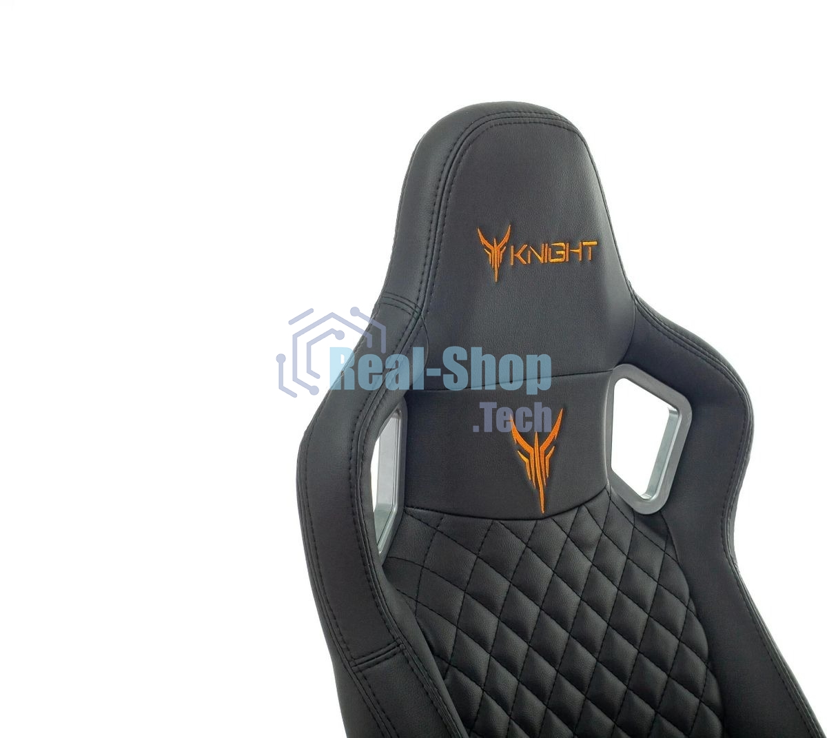 Кресло игровое Knight TITAN черный ромбик эко.кожа с подголов. крестовина металл